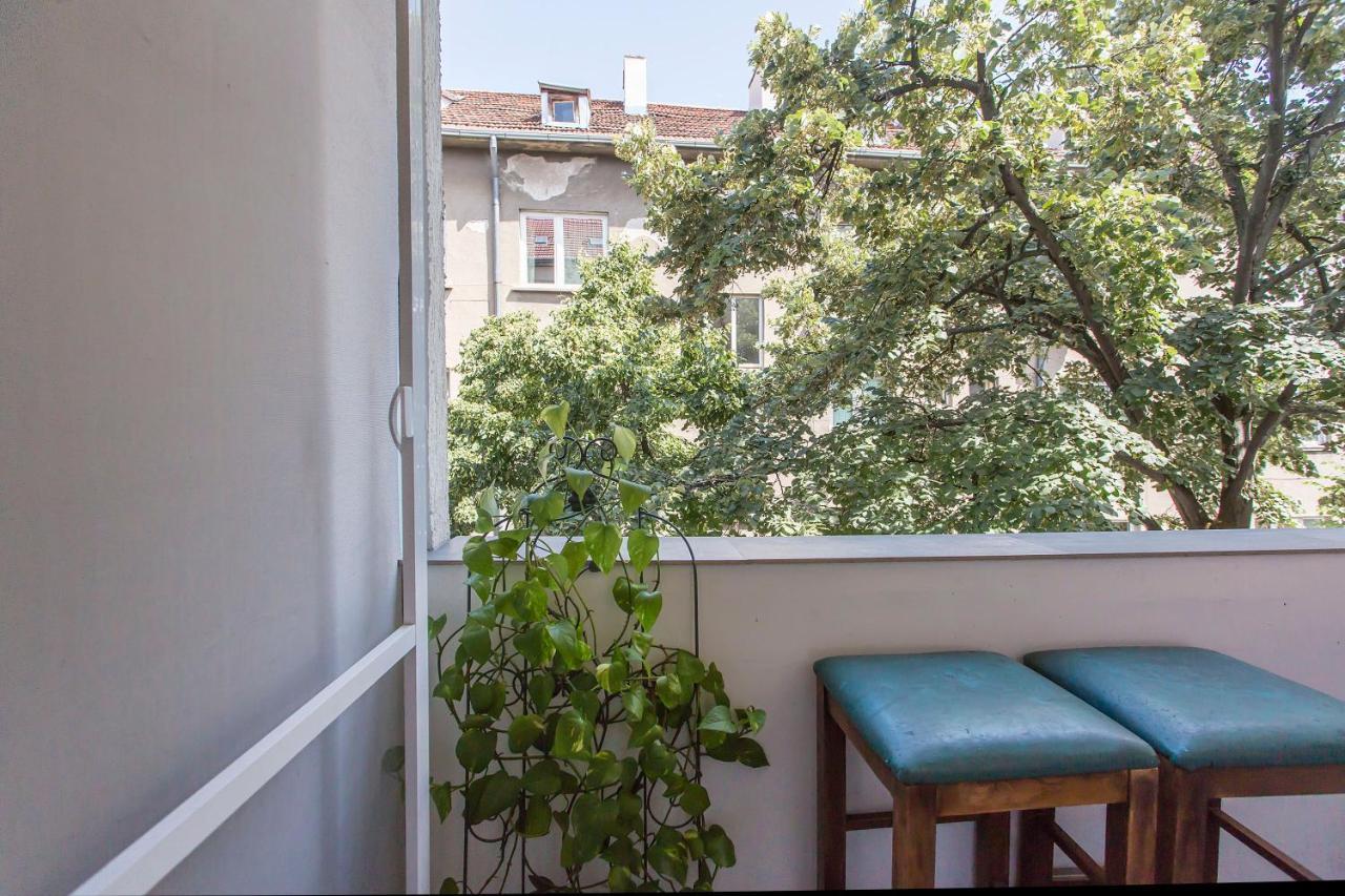 Colorful 2Bdr Apartment In The City Center Sofia Esterno foto